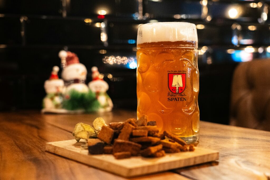 beer with christmas decorations